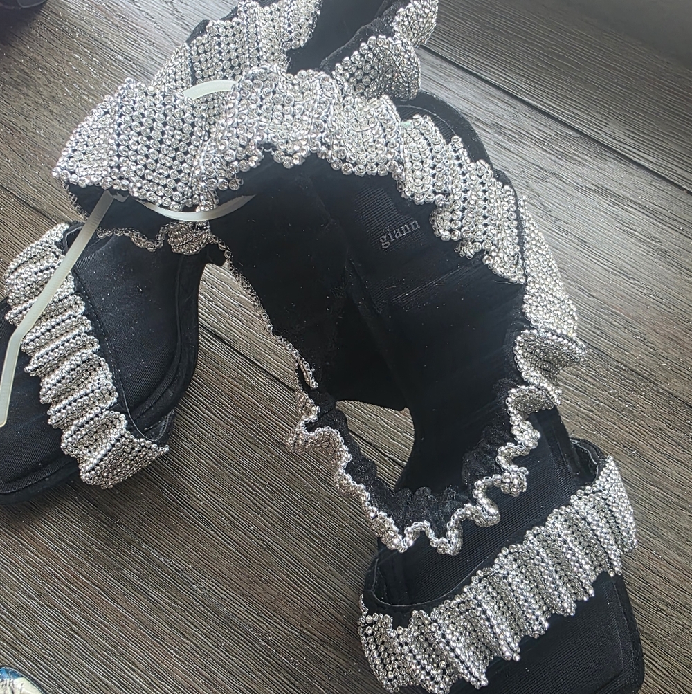Gianni Bini Glam Sparkling Black and Silver Sandals